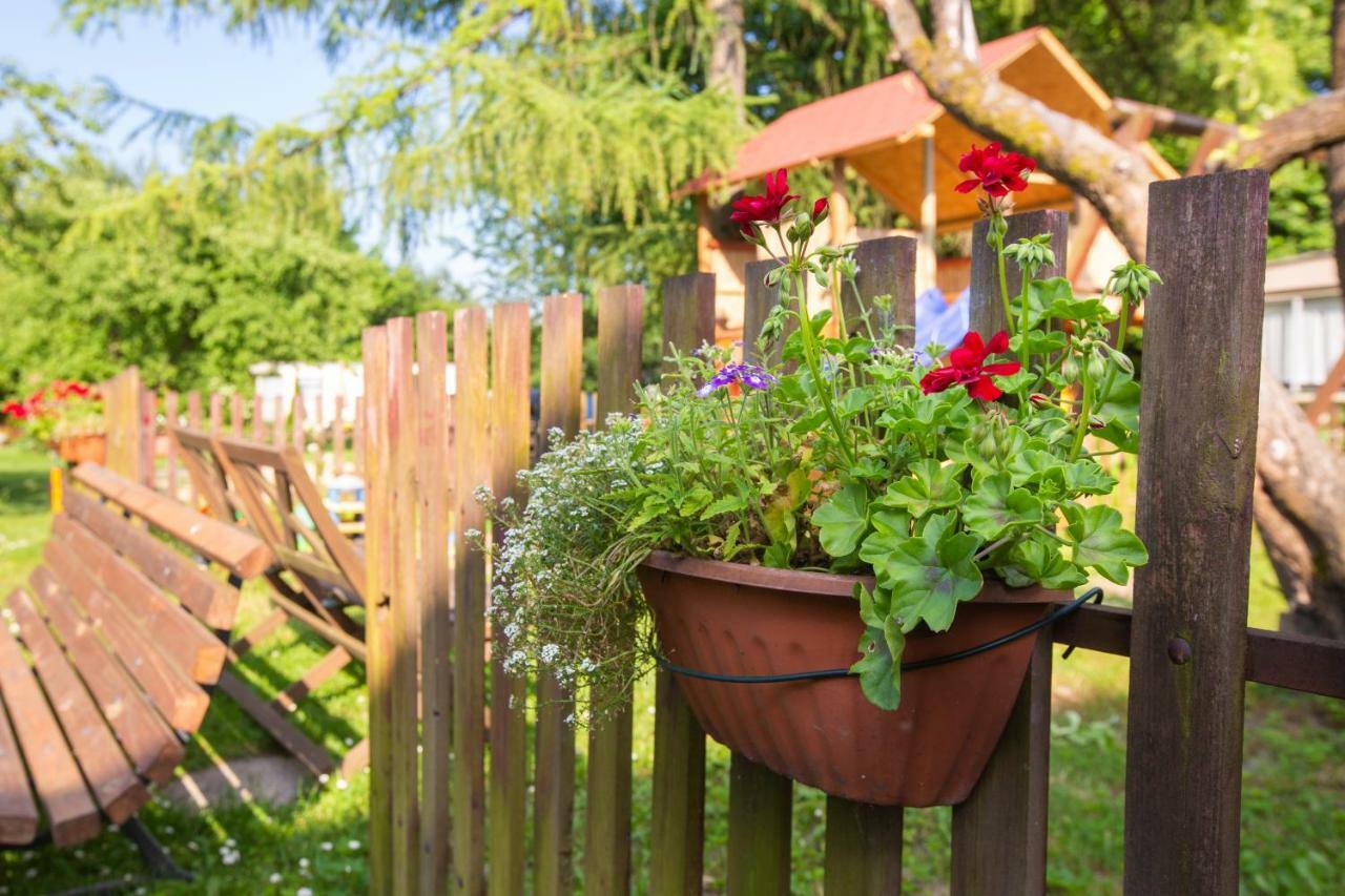 Letnisko Apartamento Zwierzyniec Exterior foto