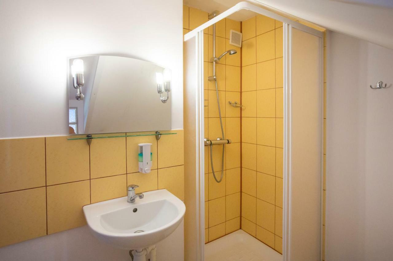 Letnisko Apartamento Zwierzyniec Exterior foto
